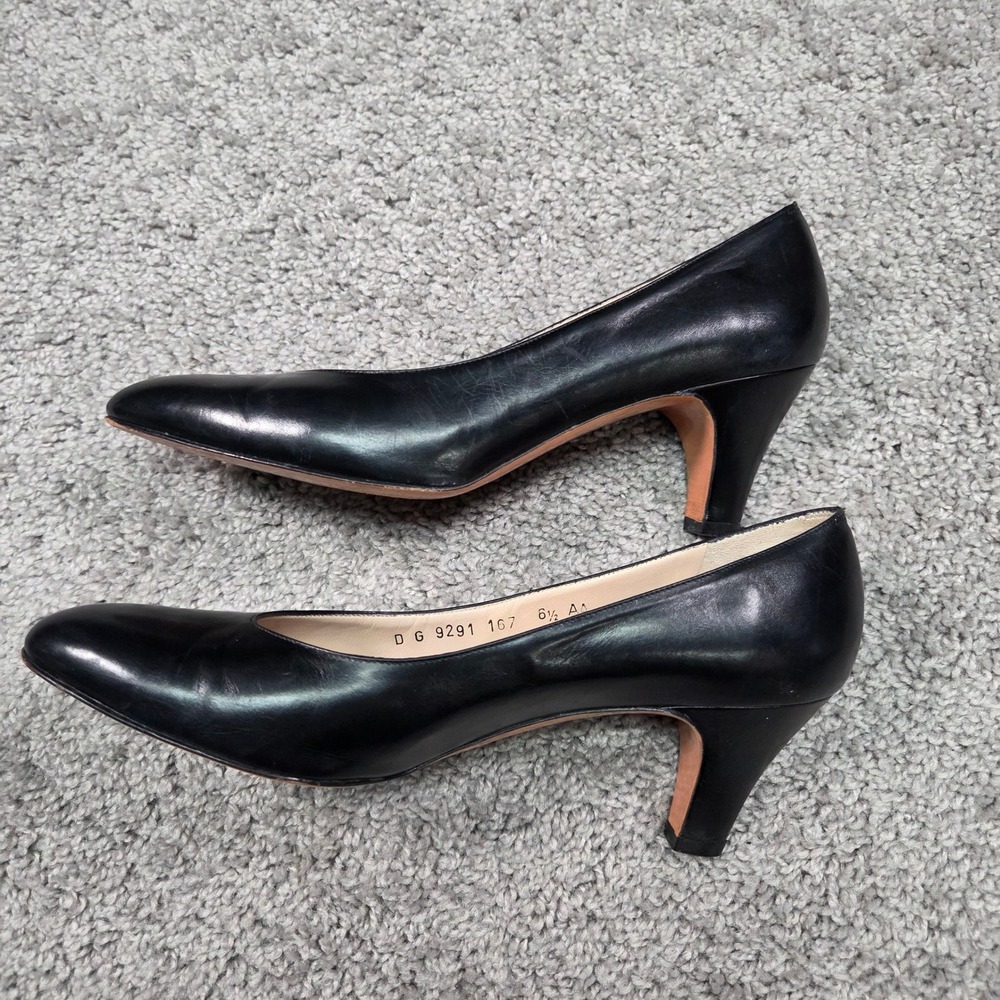Salvatore Ferragamo Black Leather Pumps Womens 6.5 AA Vintage Heels Italy Siren - Picture 4 of 11